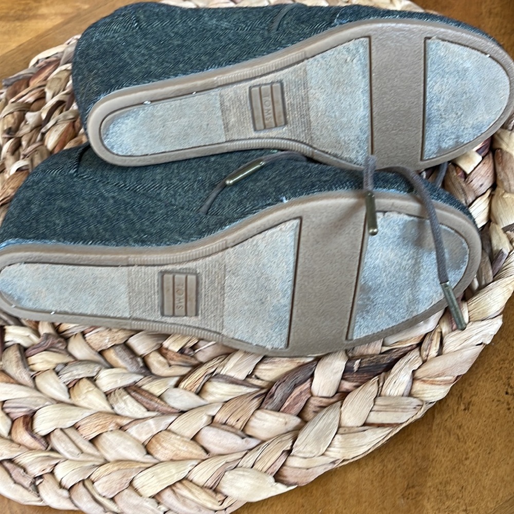 Toms shoes - Picture 5 of 5